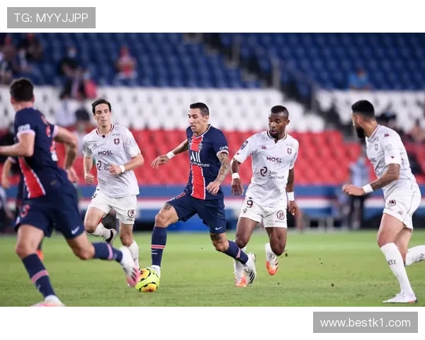 奥斯梅恩 vs 伊卡尔迪：终结效率与战术角色的时代差异