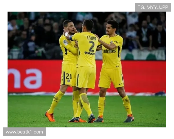 巴黎圣日耳曼防线稳定性仍存隐患，对关键战能力与赛季走势形成制约。